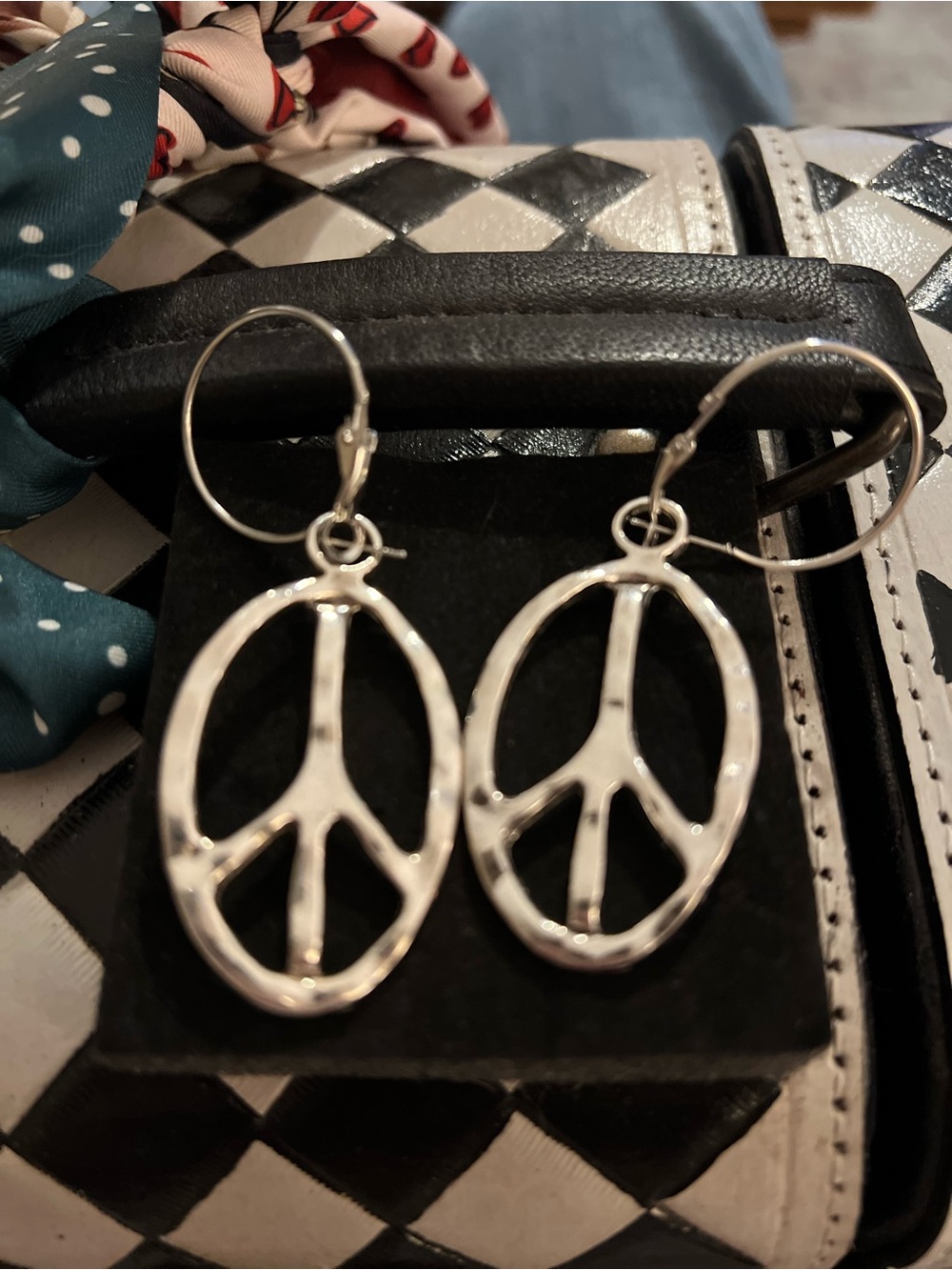 Silver Peace Sign Hoop Earrings - Women Fashion Jewelry